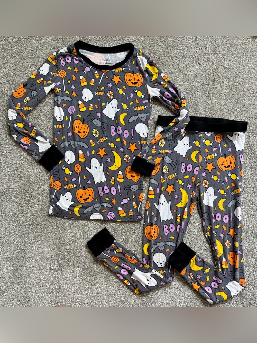Little Sleepies Halloween Ghost Candy Pumpkin Pajamas size 5 / 6.  Unisex